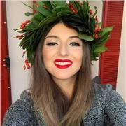 Insegnante di lingue (inglese, francese e spagnolo) e materie letterarie, con diversi anni di esperienza con i bambini di ogni età. Laureata in archeologia. Zona san Giuliano Terme e Pisa